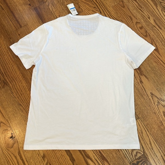 Men’s Penguin Brand Short Sleeve Shirt. Size XL. New With Tags. - Picture 9 of 9